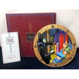 Disney Sleeping Beauty Maleficents Curse Limited Edition 3D Plate With Box
